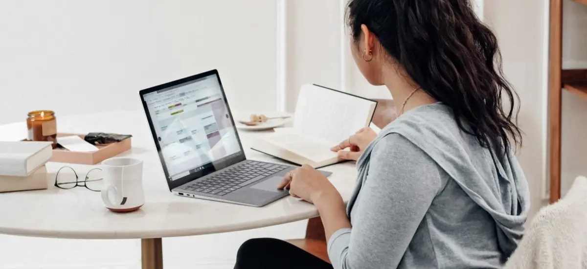 تحسين تجربة ركوب الطائرة على هاتفك المحمول باستخدام التحليلات المرئية